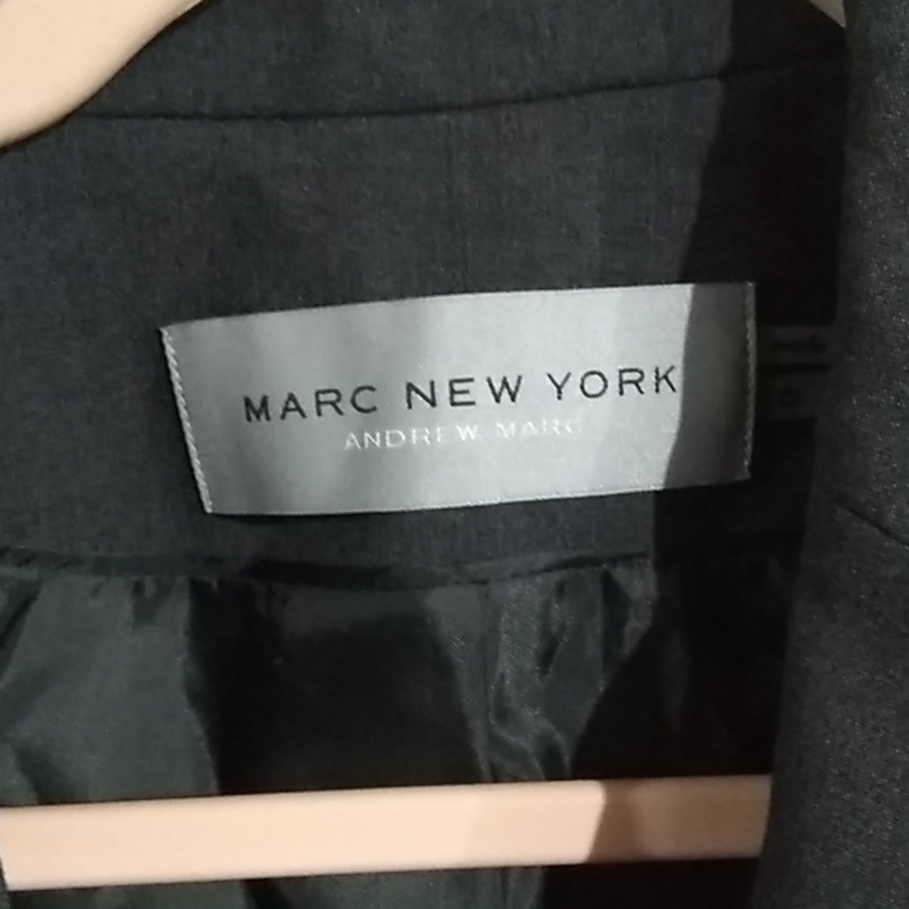 Andrew Marc New York Blazer Size 6 - Picture 2 of 4